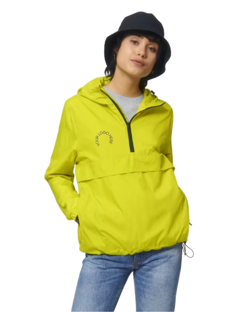 Persoon met fluo gele jas