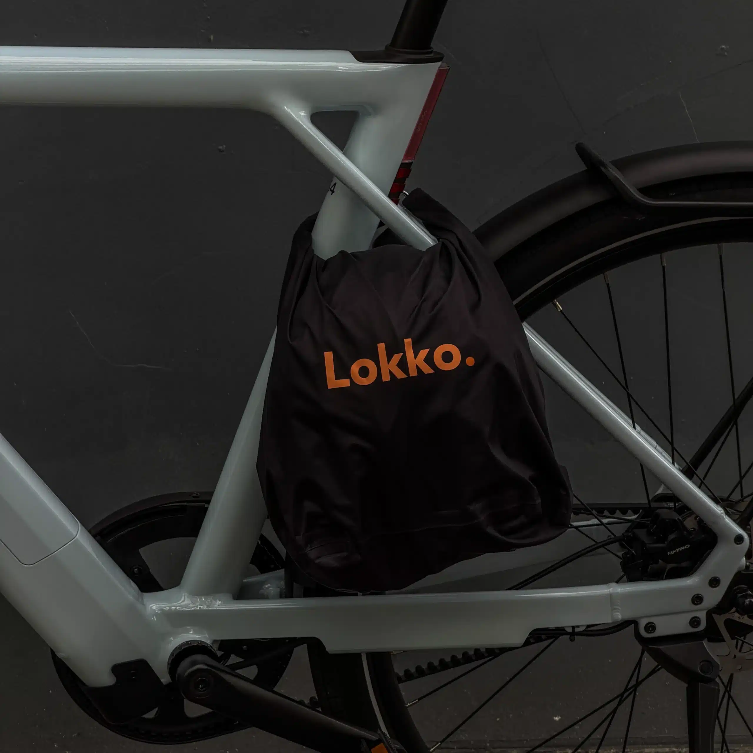 Lokko V2 opplooibare helmtas met ingebouwd slot