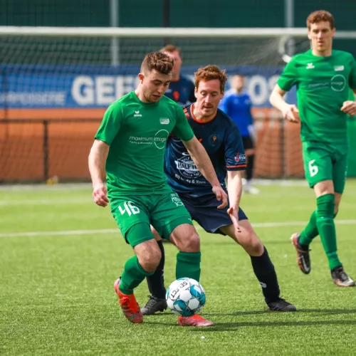 30/04/2023; Moerbeke;
© Geert De Rycke; Voetbal ;
Voetbal, KFC Moerbeke 46 Jens De Vos - OB Lebbeke 16 Laurent Ghys